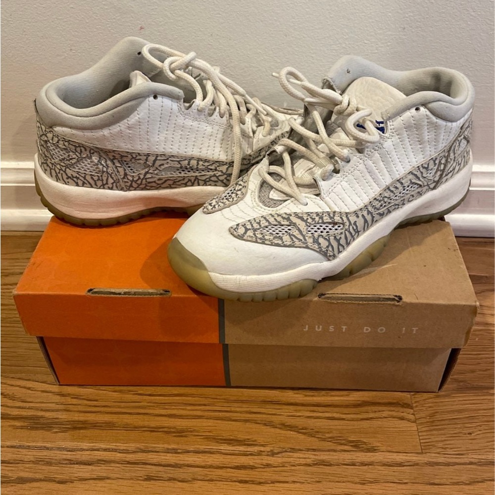 Jordan 11 ie cobalt size 4